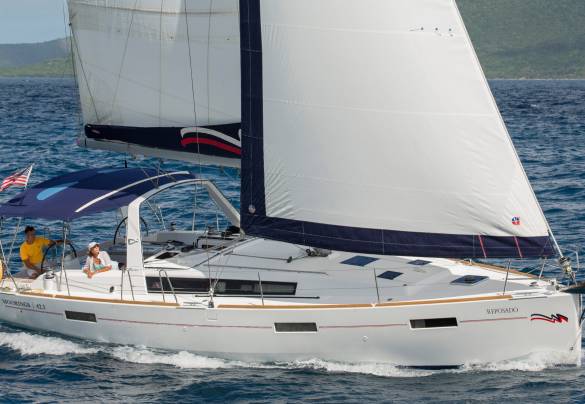 Moorings 42.3 starboard