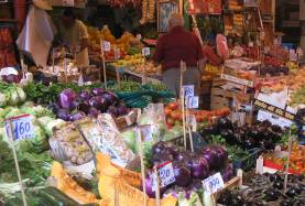 Sicily Veggie stand