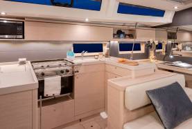 moorings-52.4_-_galley