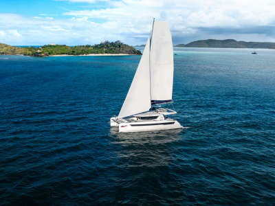 Flotte : Voiliers & Catamarans à Moteur