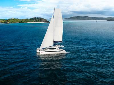 Moorings 5200 - Sailing