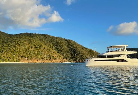 Moorings 534PC anchored in BVI