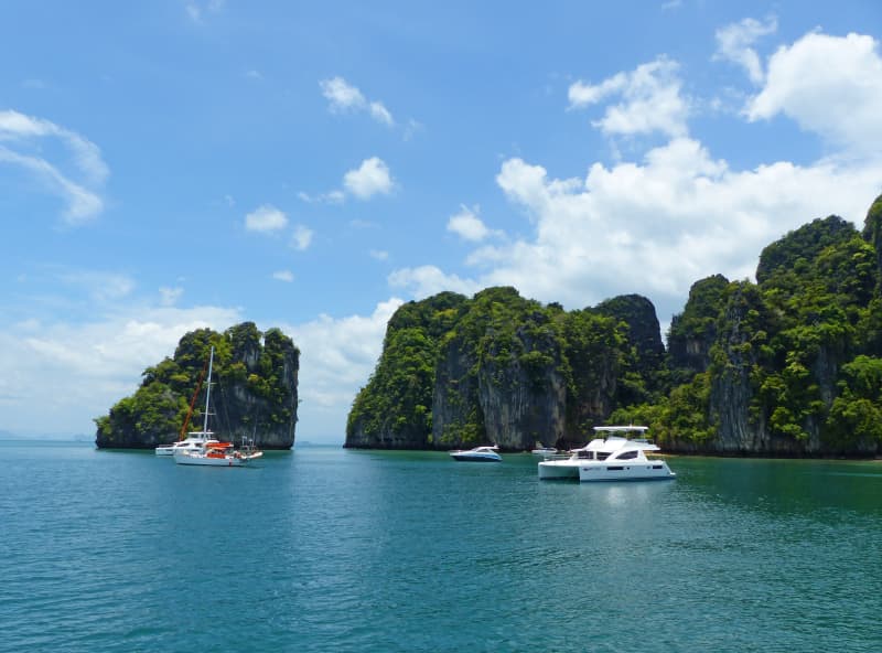 Learn to sail vacation for beginners